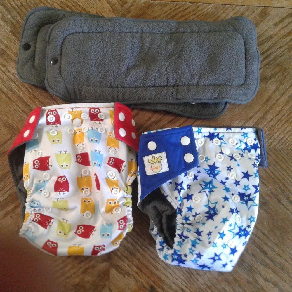 2 Beillesen cloth diaper covers with inserts